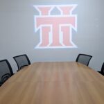 Sala de projeção e Jogos